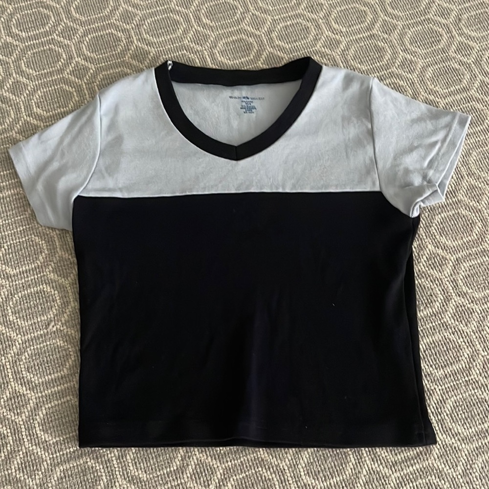 Brandy Melville Crop Top - never worn!
